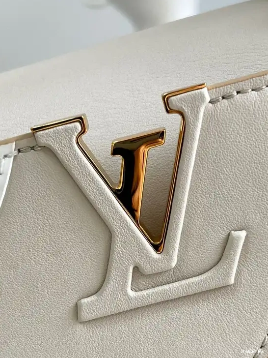 LOUIS MINI VUITTON CAPUCINES 0518